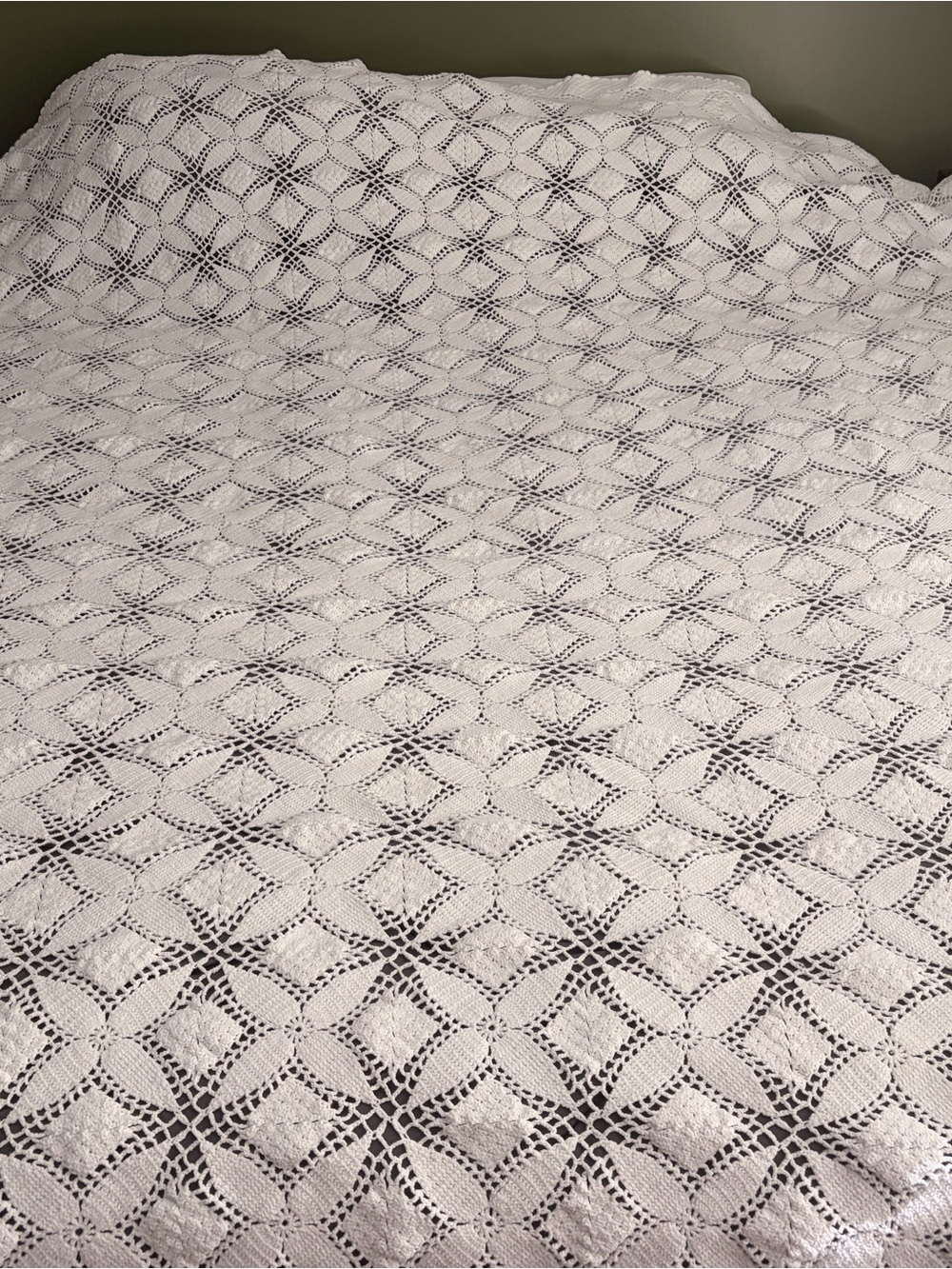 Handmade White Crochet Bedspread - Elegant Home Bedding